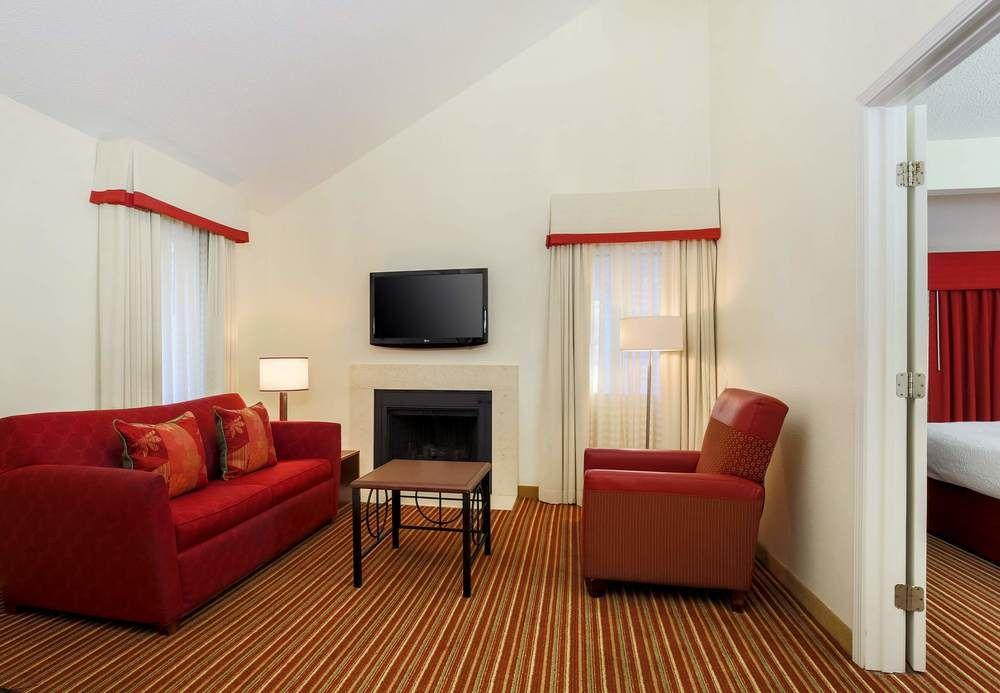 Residence Inn By Marriott Atlanta Cumberland/Galleria Smyrna Eksteriør billede