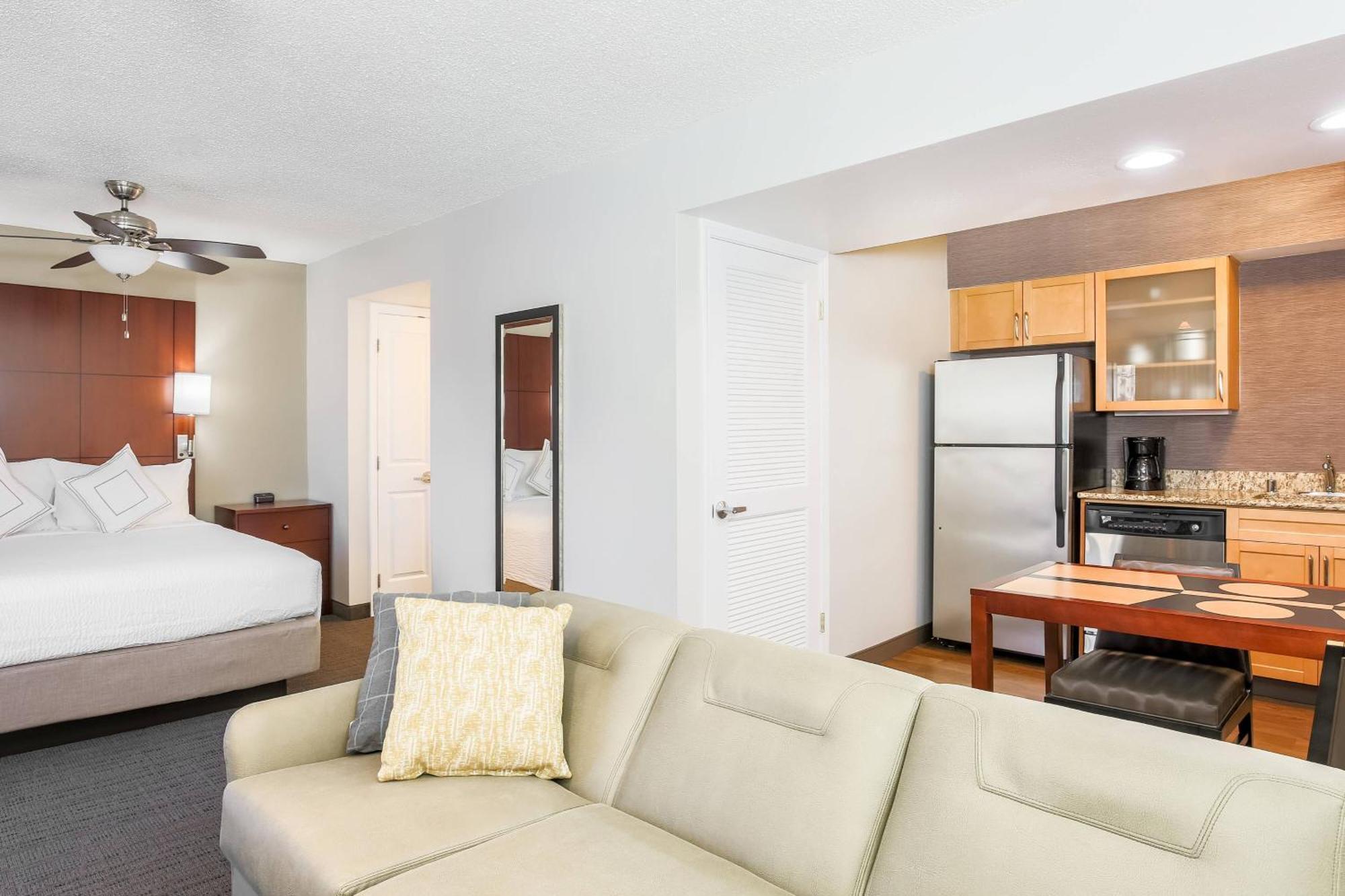 Residence Inn By Marriott Atlanta Cumberland/Galleria Smyrna Eksteriør billede